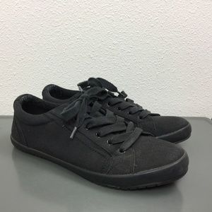 Taos Star Black Canvas Lace Up Sneakers Shoes 8.5